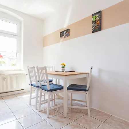 Apartment Fullhouse - - Z25 - 3 Beds - Smarttv - Nespresso *