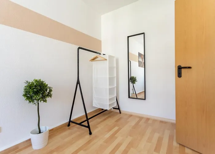 Fullhouse - - Z25 - 3 Beds - Smarttv - Nespresso Daire Chemnitz